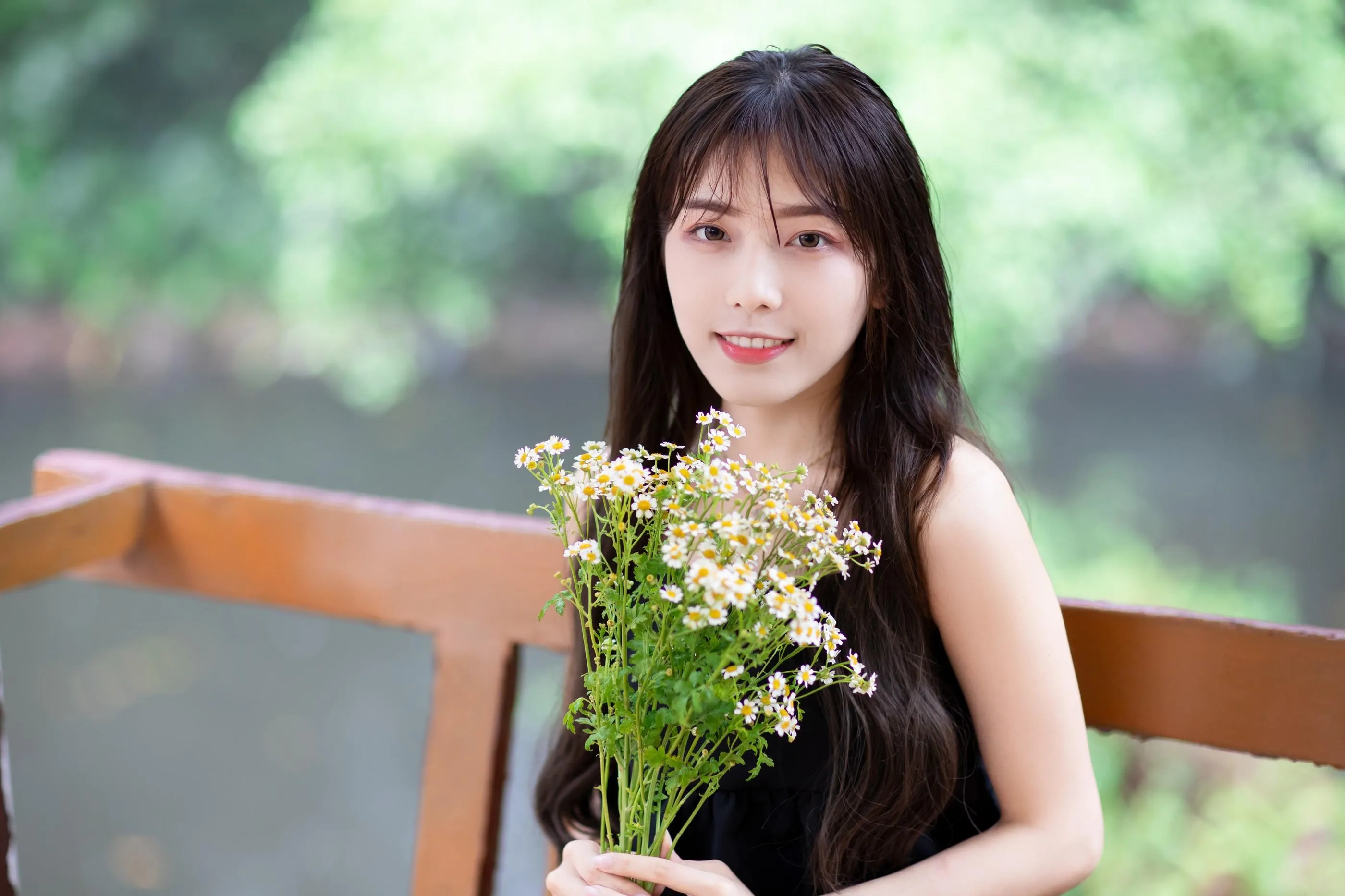 [艺图语] 2022.06.27 透明伞 沐菡 [26P]插图1